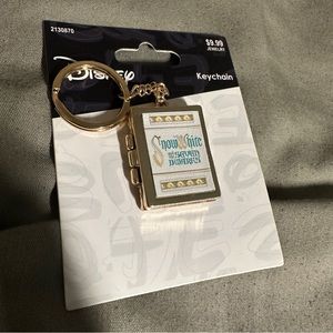 Disney Snow White keychain locket